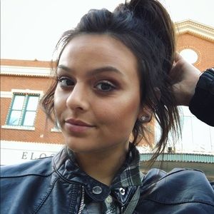 Meet your Posher, Katrina